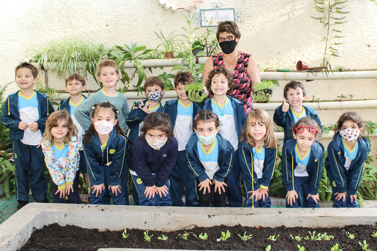 Ensino Integral - Colgio Le Perini. Educao Infantil e Ensino Fundamental. Indaiatuba, SP