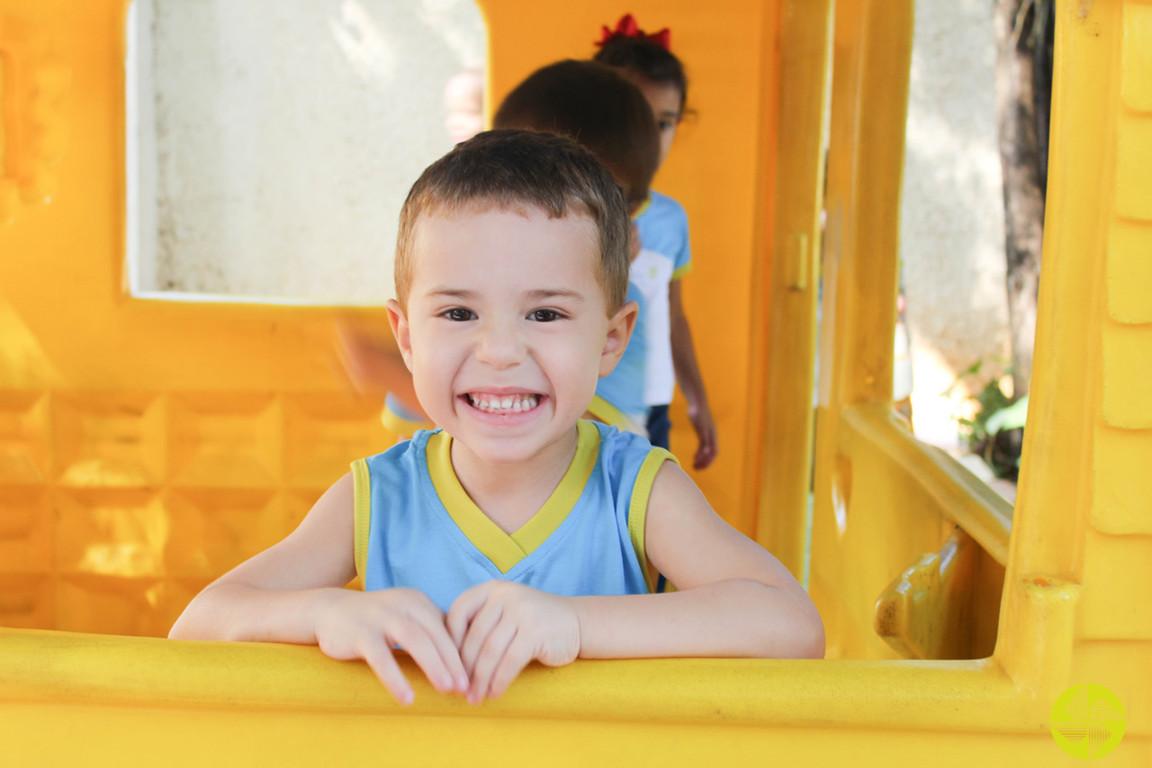 Proposta Pedagógica - Colégio Le Perini. Educação Infantil e Ensino Fundamental. Indaiatuba, SP