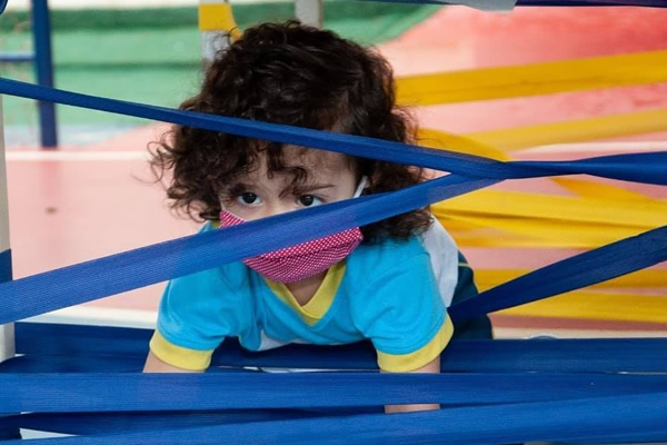 Quando a criana brinca - Colgio Le Perini. Educao Infantil e Ensino Fundamental. Indaiatuba, SP