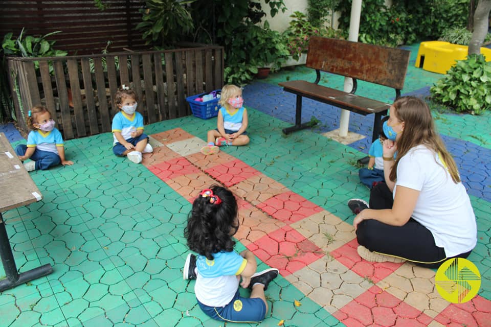 Relao da criana com a natureza! - Colgio Le Perini. Educao Infantil e Ensino Fundamental. Indaiatuba, SP