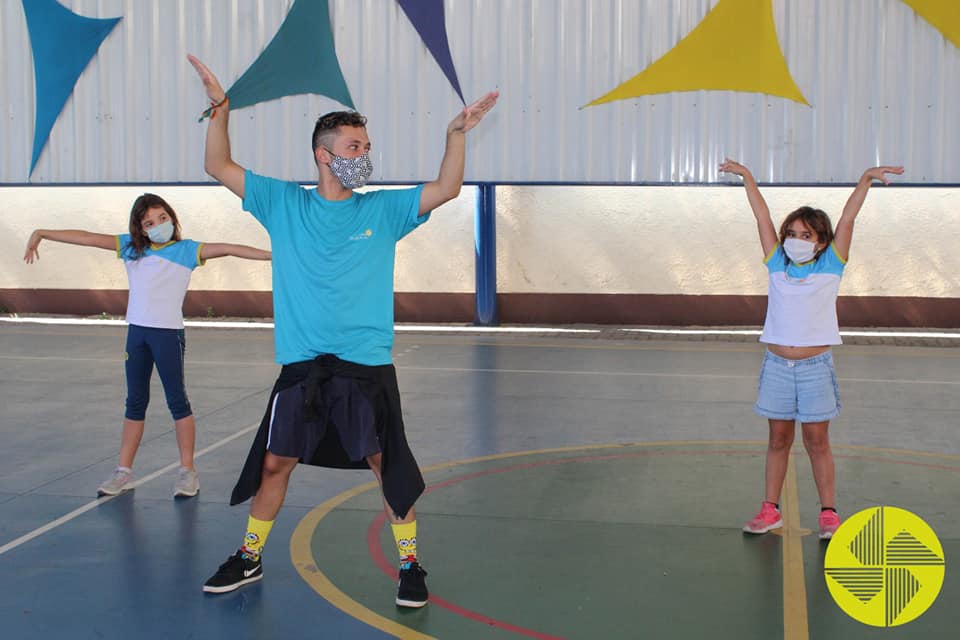 Hip Hop - Colgio Le Perini. Educao Infantil e Ensino Fundamental. Indaiatuba, SP