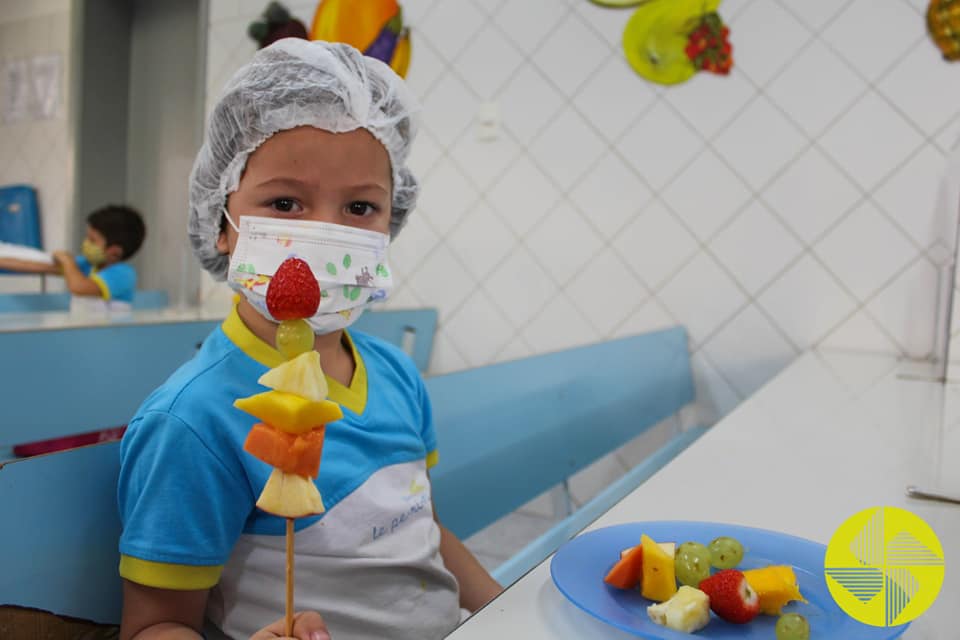 Projeto Alimentao Saudvel - Colgio Le Perini. Educao Infantil e Ensino Fundamental. Indaiatuba, SP