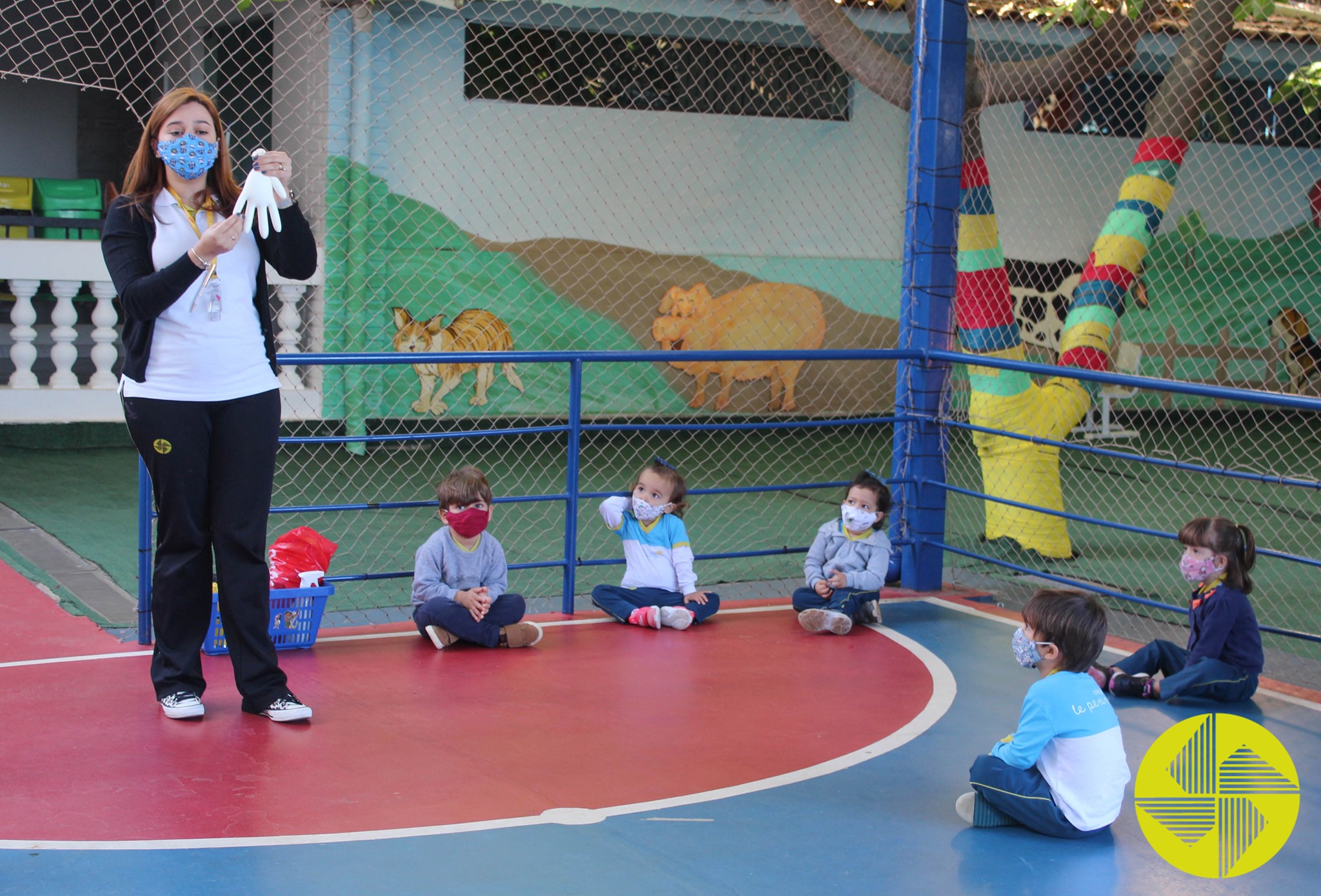 Aventura pela Fazenda - Colgio Le Perini. Educao Infantil e Ensino Fundamental. Indaiatuba, SP