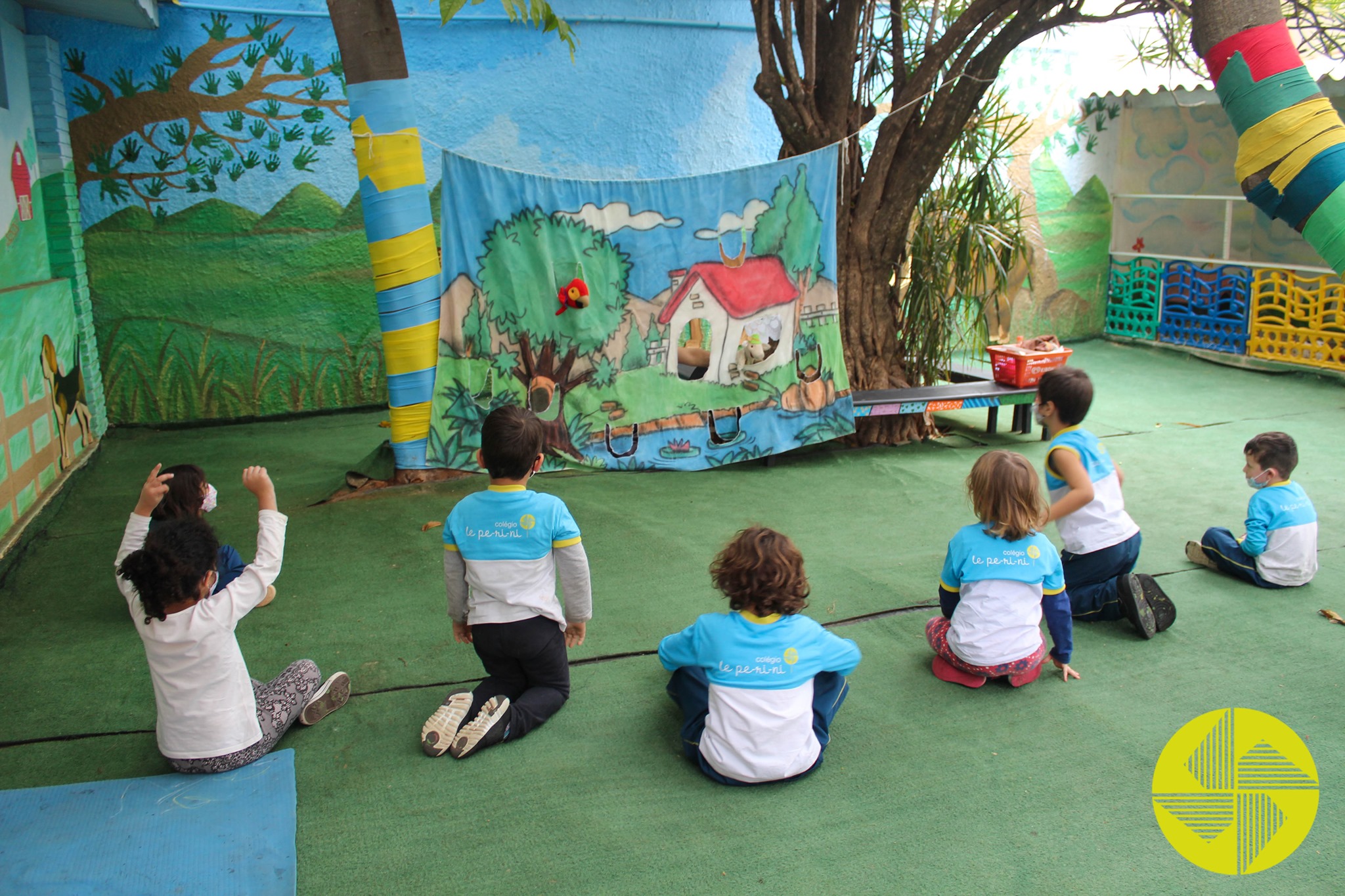 Contao de histria - Colgio Le Perini. Educao Infantil e Ensino Fundamental. Indaiatuba, SP