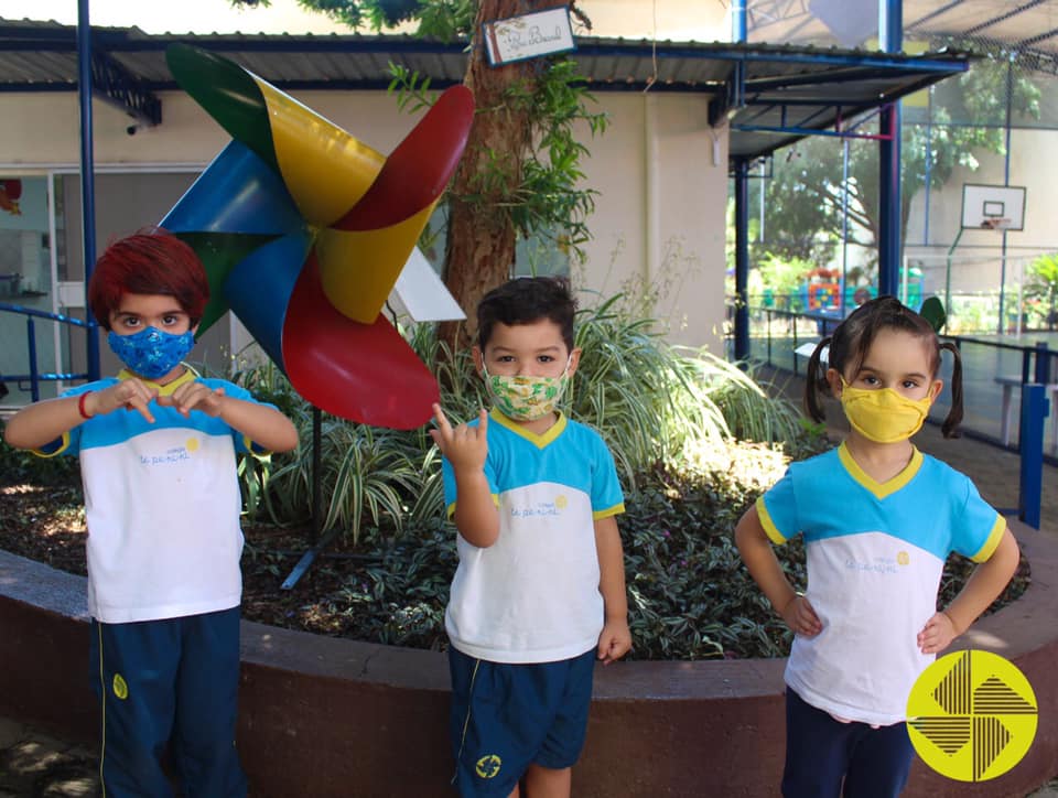 Dia das Crianas - Colgio Le Perini. Educao Infantil e Ensino Fundamental. Indaiatuba, SP