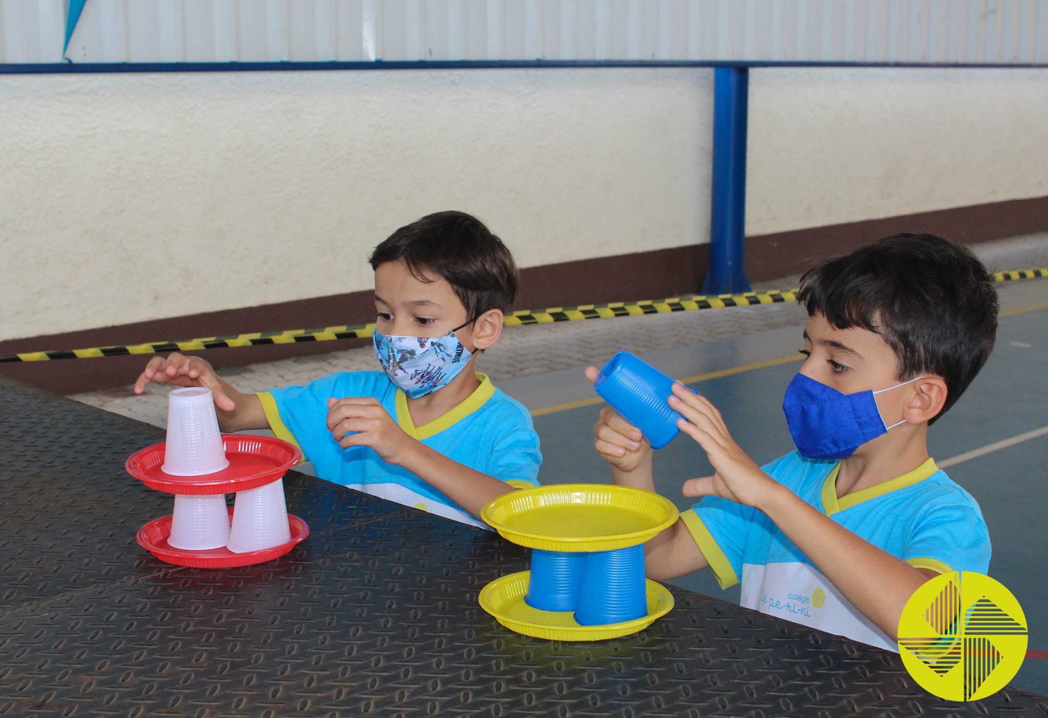 Gincana da garotada - Colgio Le Perini. Educao Infantil e Ensino Fundamental. Indaiatuba, SP