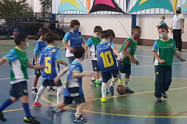 Melhores momentos: Encontro Esportivo do Jardim ll - Colgio Le Perini. Educao Infantil e Ensino Fundamental. Indaiatuba, SP