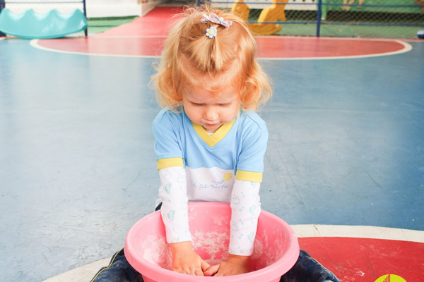 O aprendizado nasce assim - Colgio Le Perini. Educao Infantil e Ensino Fundamental. Indaiatuba, SP