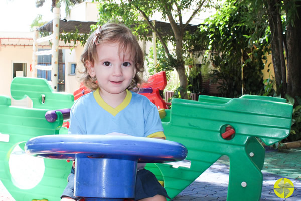 Alegria no Parque - Colgio Le Perini. Educao Infantil e Ensino Fundamental. Indaiatuba, SP