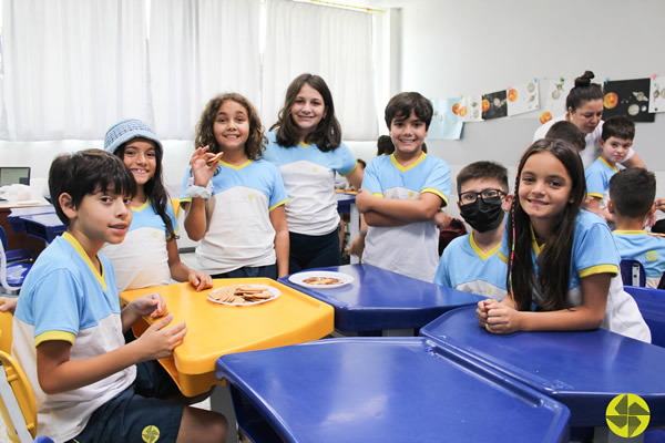 Trazer o conceito para a prtica - Colgio Le Perini. Educao Infantil e Ensino Fundamental. Indaiatuba, SP