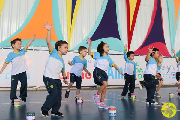 Apresentao dos Alunos do Infantil! - Colgio Le Perini. Educao Infantil e Ensino Fundamental. Indaiatuba, SP