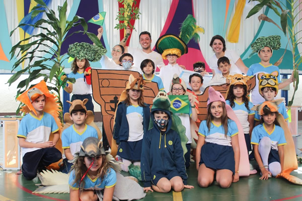 Teatro na escola - Colgio Le Perini. Educao Infantil e Ensino Fundamental. Indaiatuba, SP