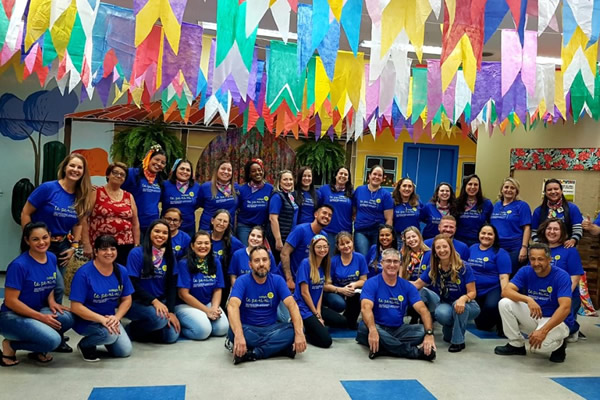 Nosso Arrai foi uma festana em famlia - Colgio Le Perini. Educao Infantil e Ensino Fundamental. Indaiatuba, SP