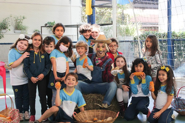 Sr. Quitute - Colgio Le Perini. Educao Infantil e Ensino Fundamental. Indaiatuba, SP