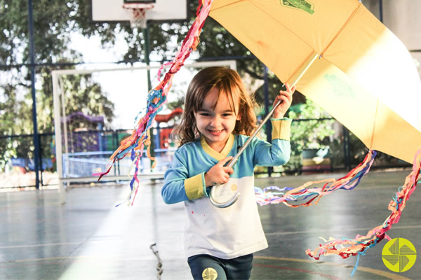 O Guarda-Chuva - Colgio Le Perini. Educao Infantil e Ensino Fundamental. Indaiatuba, SP