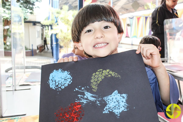 Fazendo releituras coloridas de obras de artes - Colgio Le Perini. Educao Infantil e Ensino Fundamental. Indaiatuba, SP