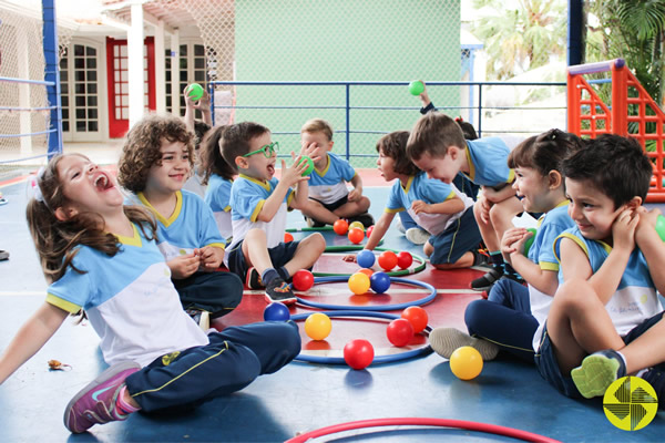 Elefantinho Colorido - Colgio Le Perini. Educao Infantil e Ensino Fundamental. Indaiatuba, SP