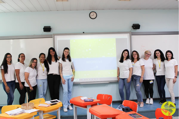 Cuidar, acolher e estimular o aprendizado - Colgio Le Perini. Educao Infantil e Ensino Fundamental. Indaiatuba, SP