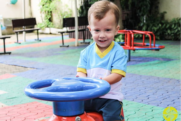 Aprendizagem Significativa - Colgio Le Perini. Educao Infantil e Ensino Fundamental. Indaiatuba, SP