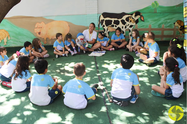 Sr. Alfabeto - Colgio Le Perini. Educao Infantil e Ensino Fundamental. Indaiatuba, SP