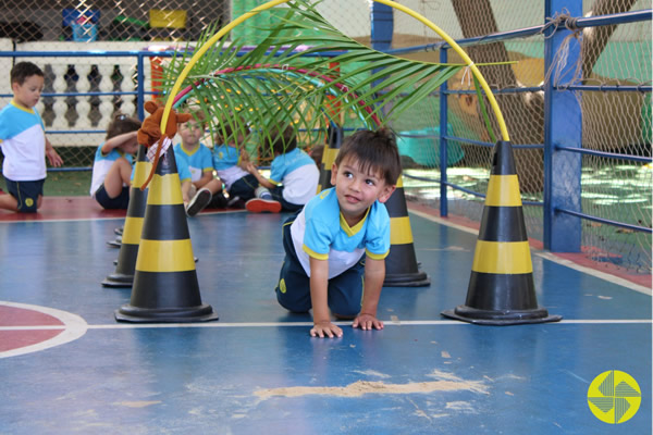 Percepo Corporal - Colgio Le Perini. Educao Infantil e Ensino Fundamental. Indaiatuba, SP