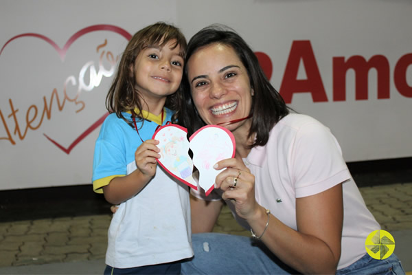 Dia das Mes - Jardim I D e II A e B - Colgio Le Perini. Educao Infantil e Ensino Fundamental. Indaiatuba, SP