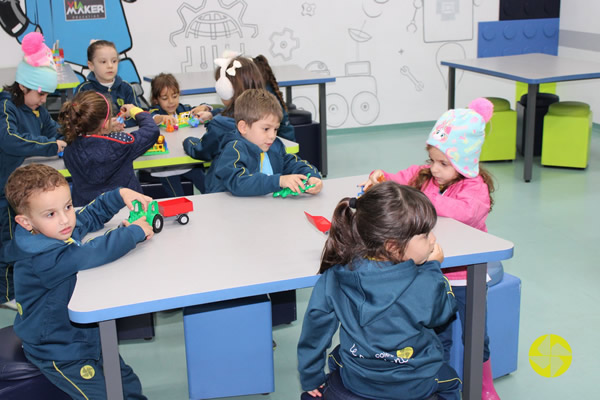 Estamos de frias, mas j sentimos saudades - Colgio Le Perini. Educao Infantil e Ensino Fundamental. Indaiatuba, SP