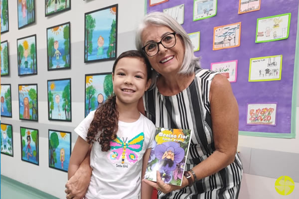 Participao especial em nossa Exposio de Arte e Mostra Literria - Colgio Le Perini. Educao Infantil e Ensino Fundamental. Indaiatuba, SP