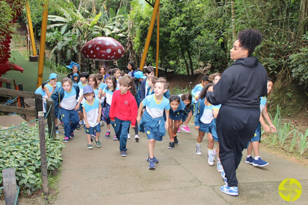 Passeio com muitas descobertas - Colgio Le Perini. Educao Infantil e Ensino Fundamental. Indaiatuba, SP