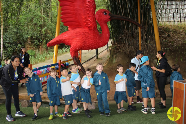 Um dia de aprendizados e muita diverso na Sitiolndia - Colgio Le Perini. Educao Infantil e Ensino Fundamental. Indaiatuba, SP