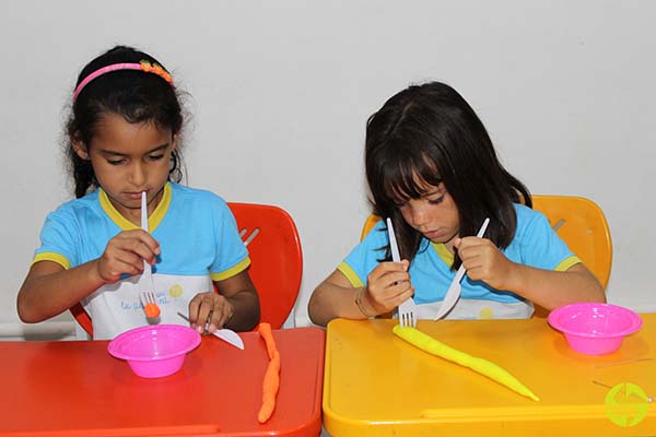 Aprender novas habilidades brincando - Colgio Le Perini. Educao Infantil e Ensino Fundamental. Indaiatuba, SP