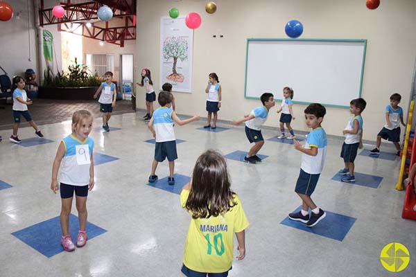 Ritmo e Aprendizado - Colgio Le Perini. Educao Infantil e Ensino Fundamental. Indaiatuba, SP