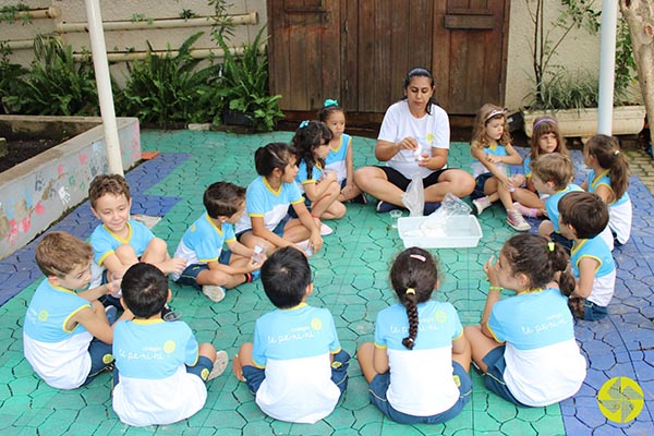 Joo e o P de Feijo - Colgio Le Perini. Educao Infantil e Ensino Fundamental. Indaiatuba, SP