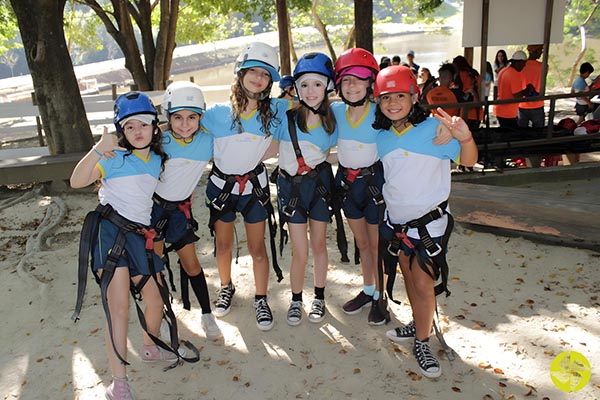 Excurso 4s anos para a Fazenda Ararita - Colgio Le Perini. Educao Infantil e Ensino Fundamental. Indaiatuba, SP