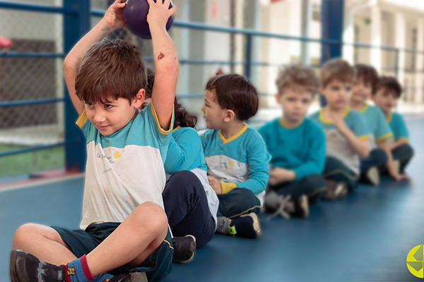 Desenvolvendo habilidades - Colgio Le Perini. Educao Infantil e Ensino Fundamental. Indaiatuba, SP