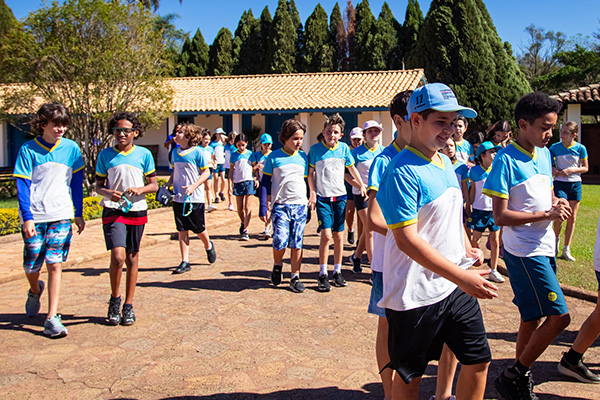 Um dia para guardar no corao! - Colgio Le Perini. Educao Infantil e Ensino Fundamental. Indaiatuba, SP