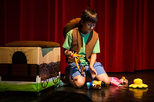 XXIII Festival de Dana - 2 Sesso - 19h30 - Colgio Le Perini. Educao Infantil e Ensino Fundamental. Indaiatuba, SP