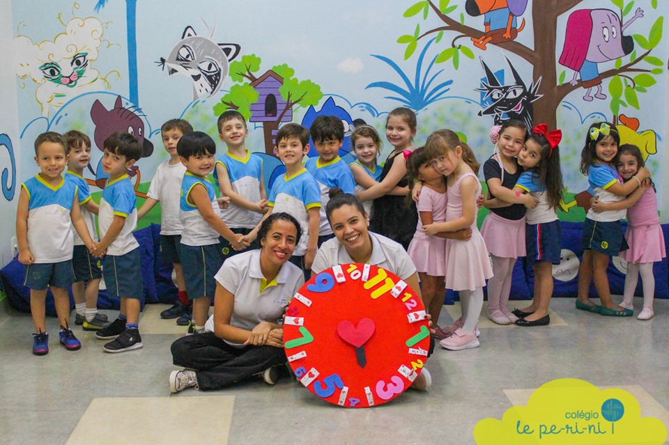 Relgio das Atitudes - Colgio Le Perini. Educao Infantil e Ensino Fundamental. Indaiatuba, SP