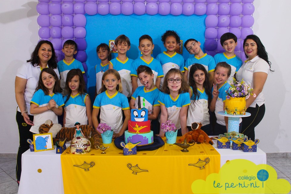 Aniversariantes de Outubro (Ensino Fundamental) - Colégio Le Perini. Educação Infantil e Ensino Fundamental. Indaiatuba, SP