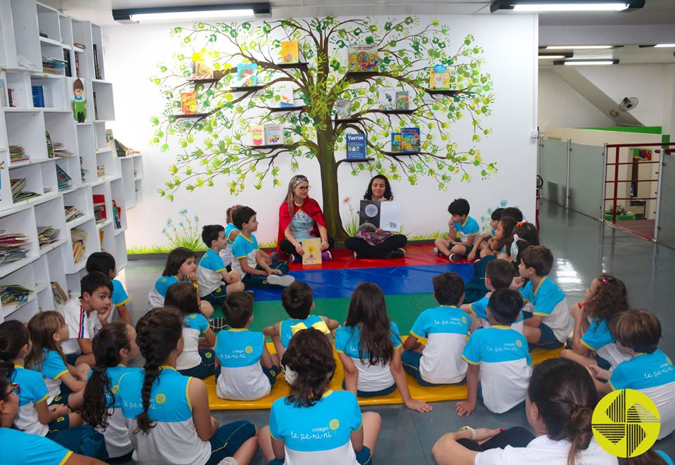 Contando histrias com o corao - Colgio Le Perini. Educao Infantil e Ensino Fundamental. Indaiatuba, SP