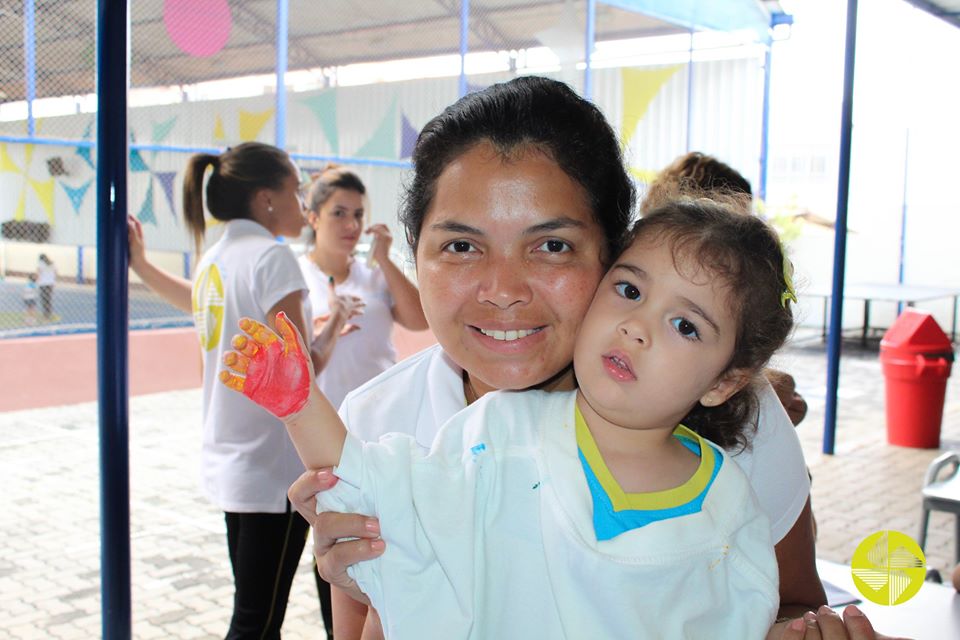 Incio das atividades do Curso de Frias - Colgio Le Perini. Educao Infantil e Ensino Fundamental. Indaiatuba, SP