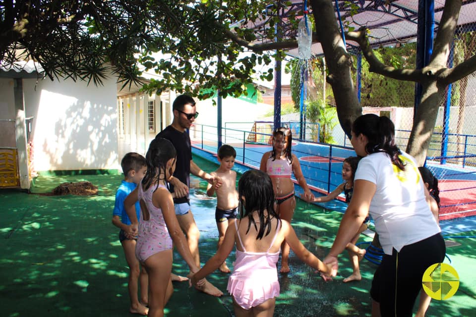 9 dia do Curso de Frias - Colgio Le Perini. Educao Infantil e Ensino Fundamental. Indaiatuba, SP