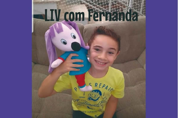 Matando um pouco a saudade do mascote do LIV - Colgio Le Perini. Educao Infantil e Ensino Fundamental. Indaiatuba, SP