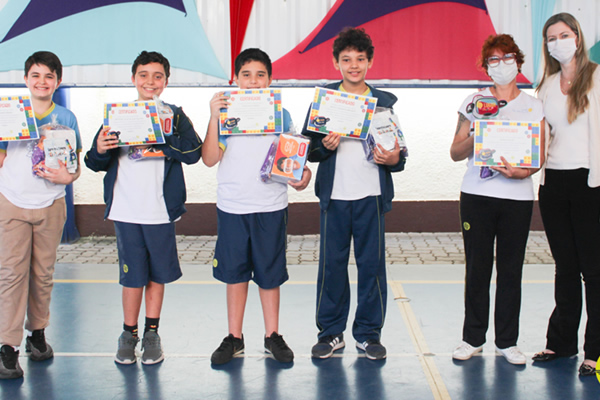 Hoje foi dia de premiar a equipe Tecno Lep - Colgio Le Perini. Educao Infantil e Ensino Fundamental. Indaiatuba, SP