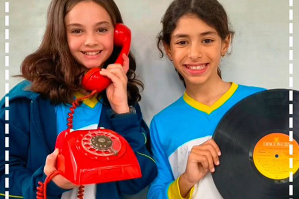 Do Passado ao Presente - Colgio Le Perini. Educao Infantil e Ensino Fundamental. Indaiatuba, SP