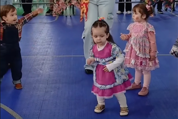 Arrai� - Infantil  - Col�gio Le Perini. Educa��o Infantil e Ensino Fundamental. Indaiatuba, SP