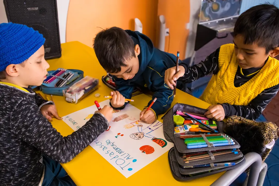 Direitos das Crian�as - Col�gio Le Perini. Educa��o Infantil e Ensino Fundamental. Indaiatuba, SP